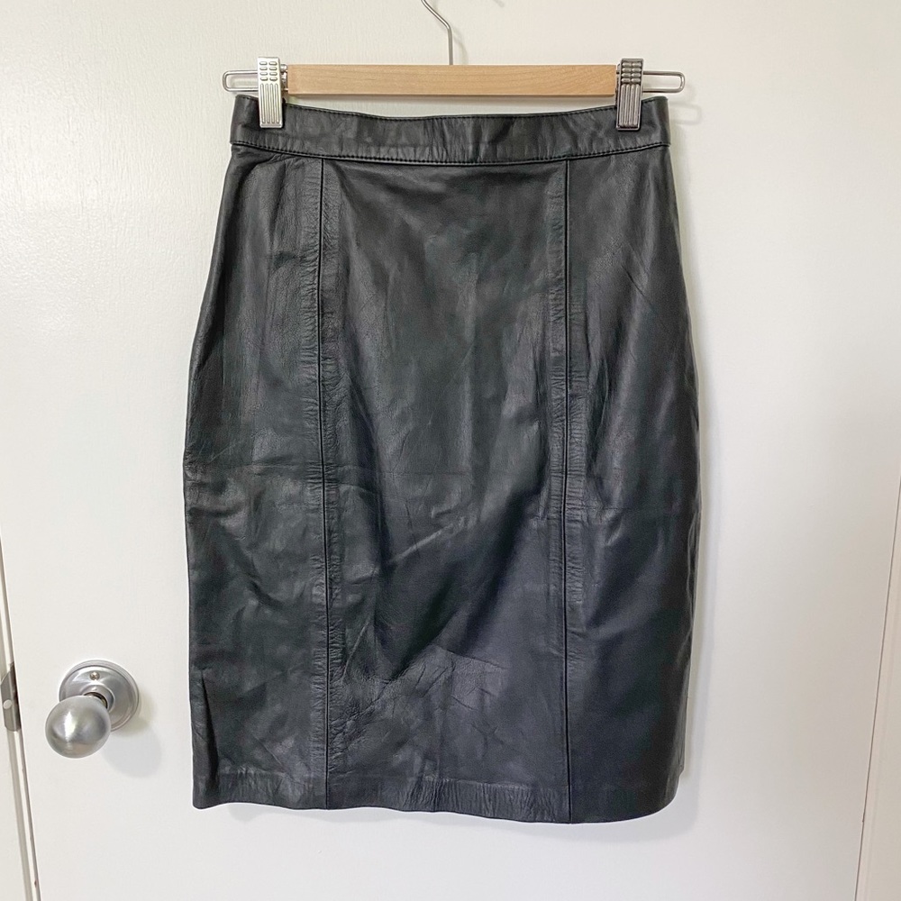 Vintage BB Dakota 100% Leather Black Skirt, Size small